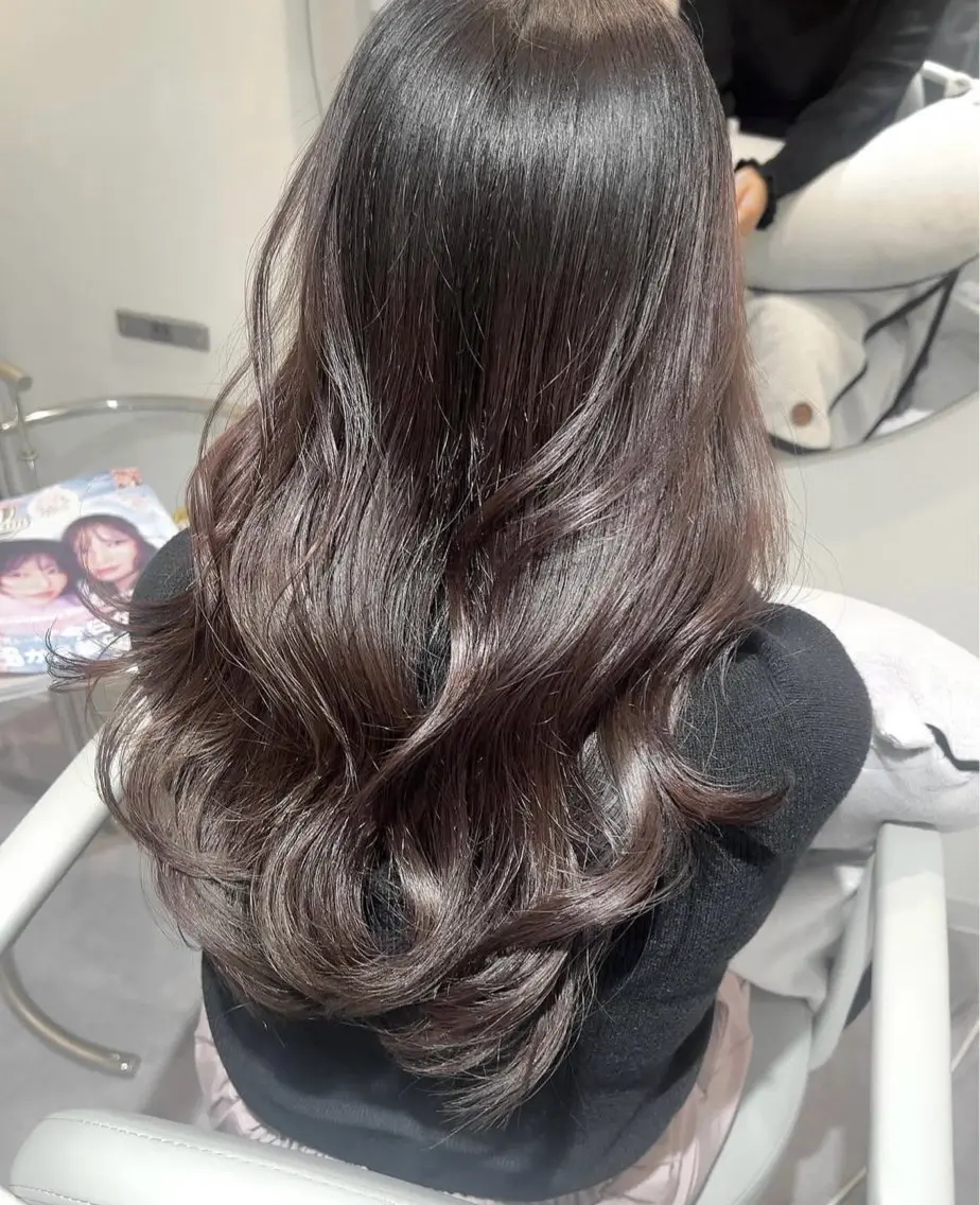 セミロング カット ヘアカラー トリートメント 金気 真央のヘアスタイル