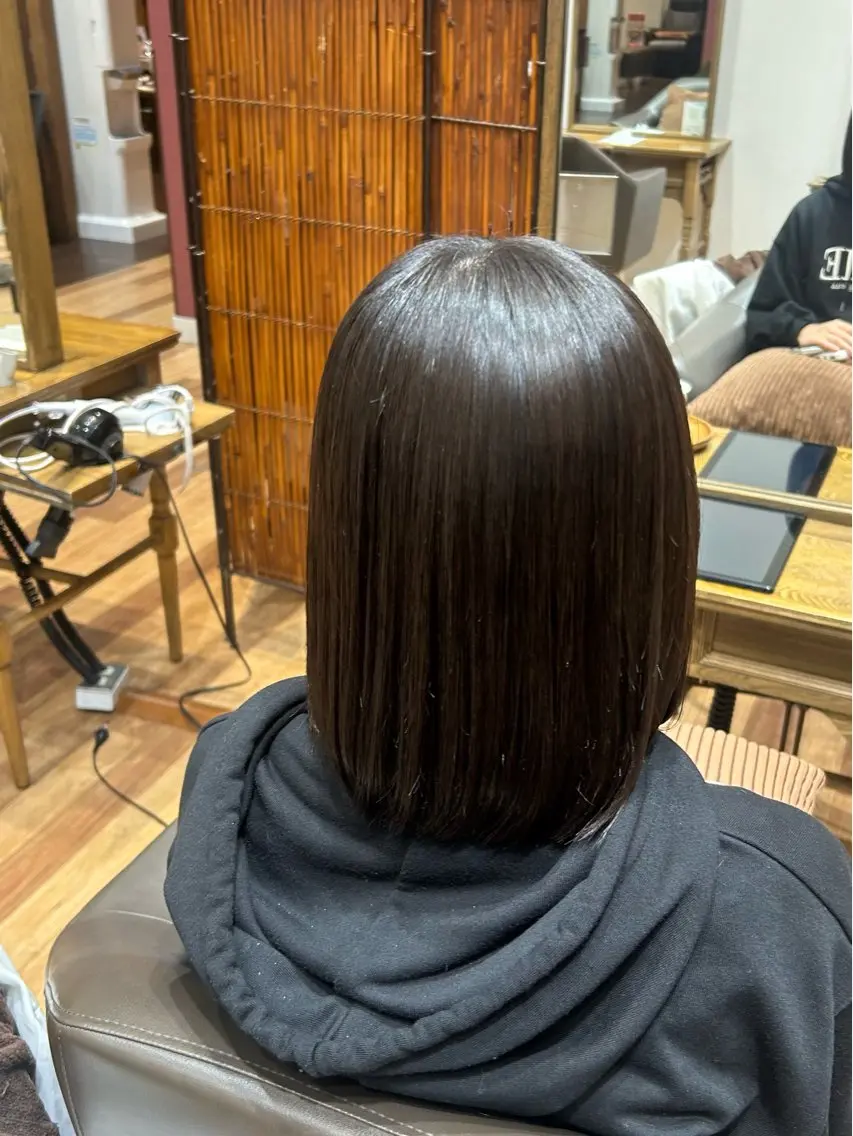 セミロング 縮毛矯正 林 玲美のヘアスタイル