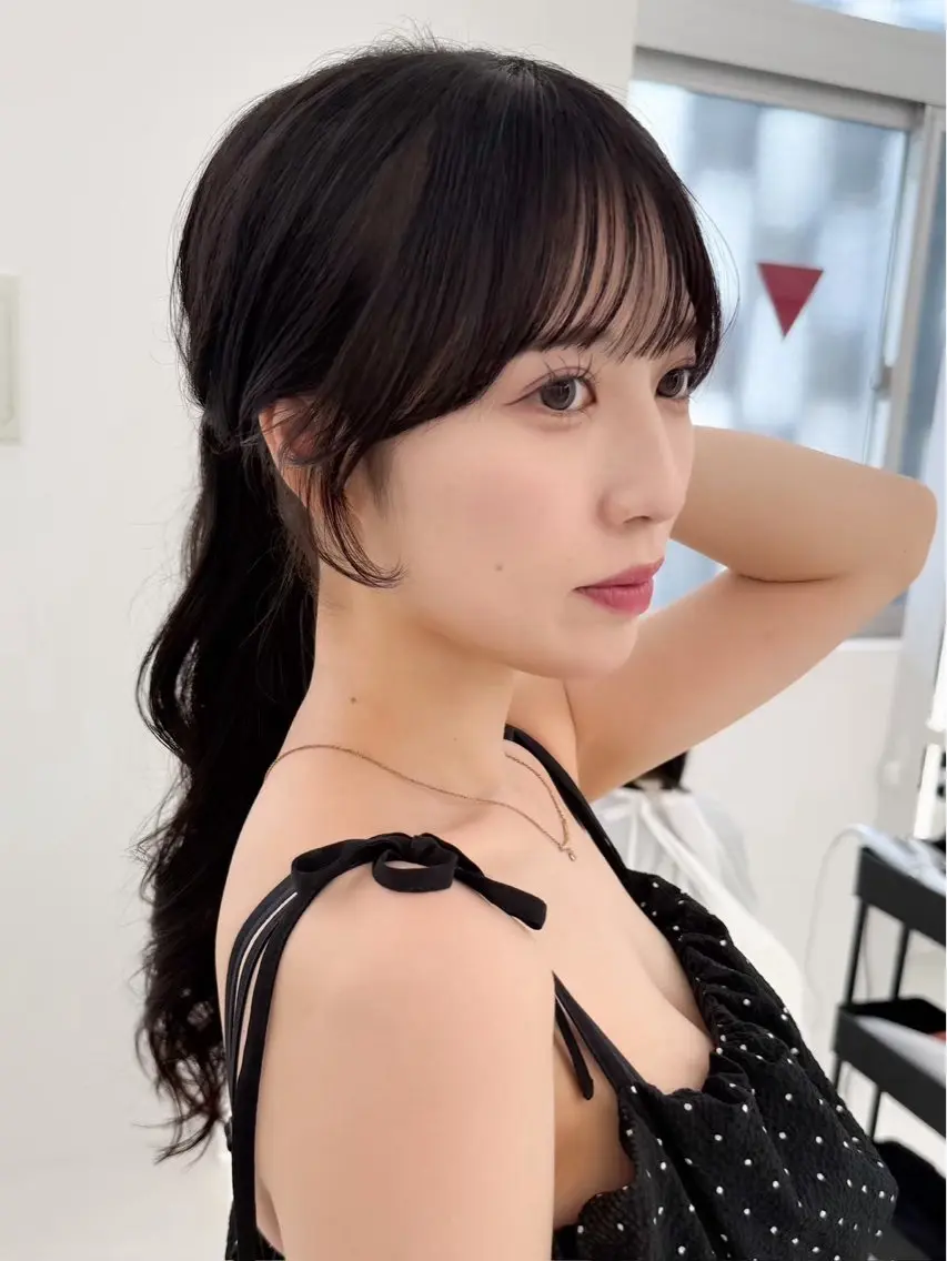 ロング 顔周りカット 似合わせカット 韓国╱似合わせカラー 🤍𝑌𝑈𝑁𝐴のヘアスタイル