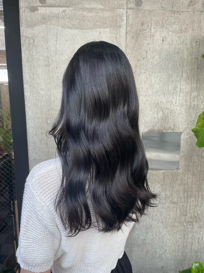 ロング ヘアカラー トリートメント 🦋MAHO🦋 デザインカラーのヘアスタイル