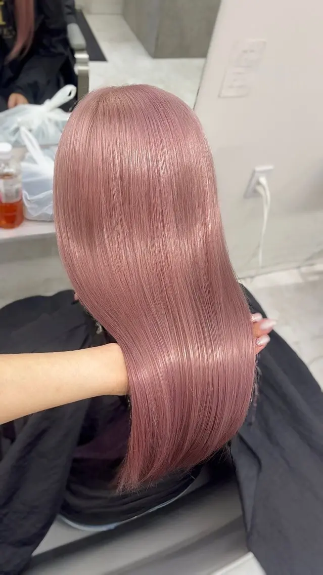 ロング カラー カット ヘアカラー トリートメント ヘアセット クルミ🤍推し活 🎀ピンクカラーのヘアスタイル