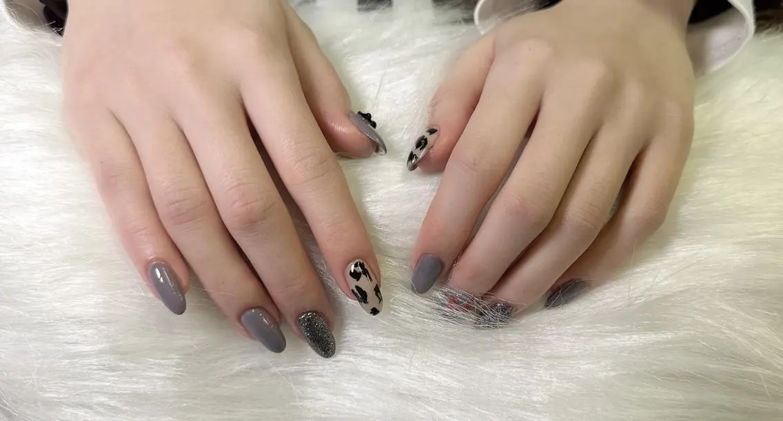 ネイル ハンドネイル 渋谷T&B りお ロング無制限中💫のネイルデザイン