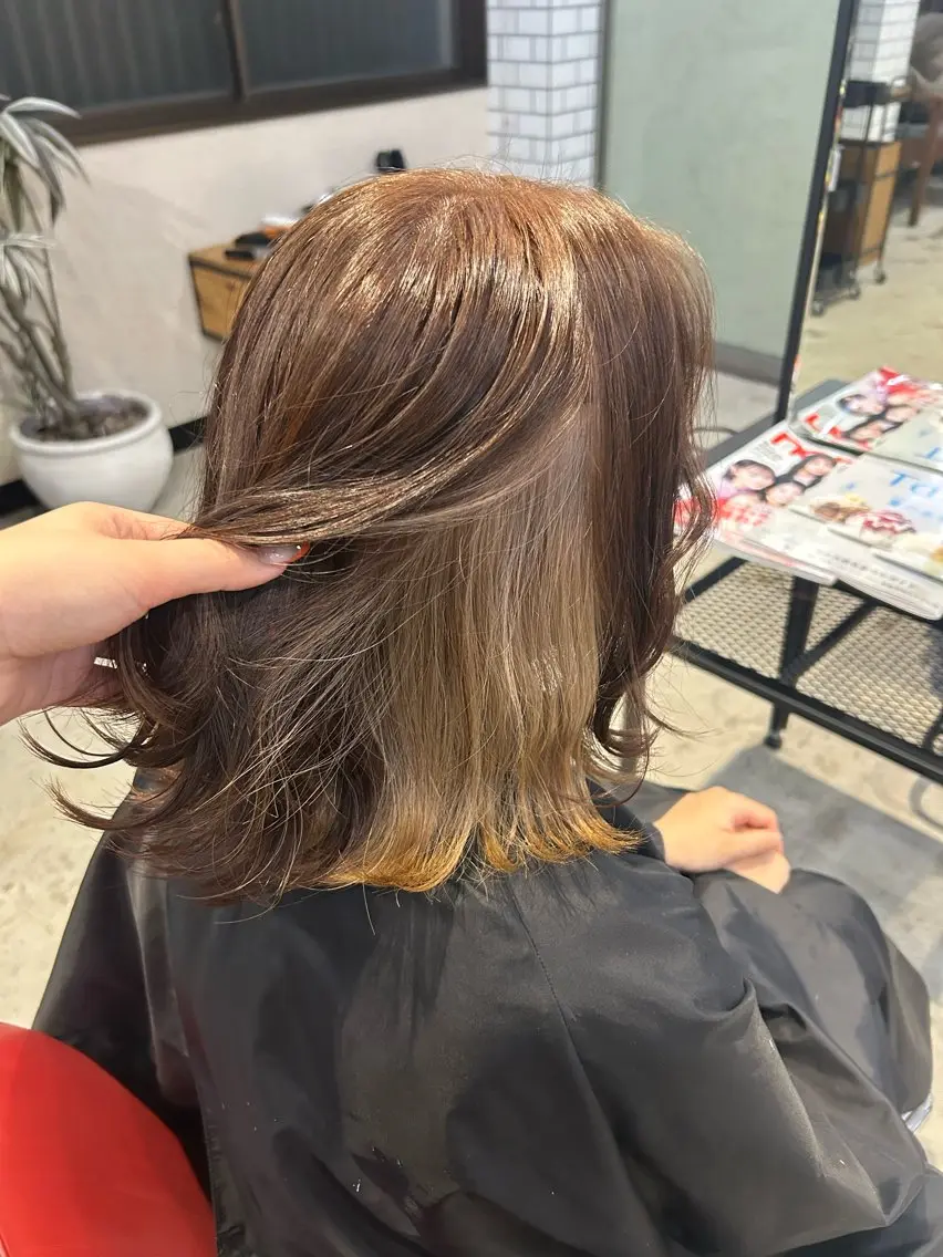 カラー ベージュカラー ブリーチ ミルクティーベージュ ヘアカラー 植吉 琉月のヘアスタイル
