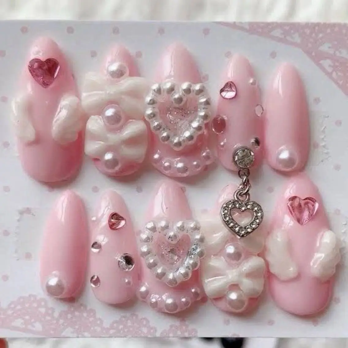 ネイル ハロウィン マグネットネイル ミラーネイル ニュアンスネイル ピンク Lee Nailsのネイルデザイン