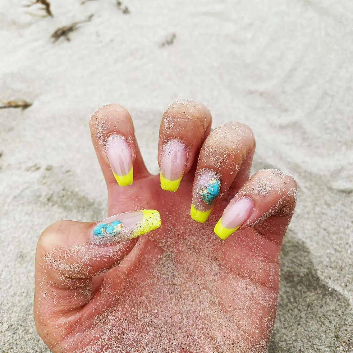 ショート カラー ネイル nail salon LNのネイルデザイン