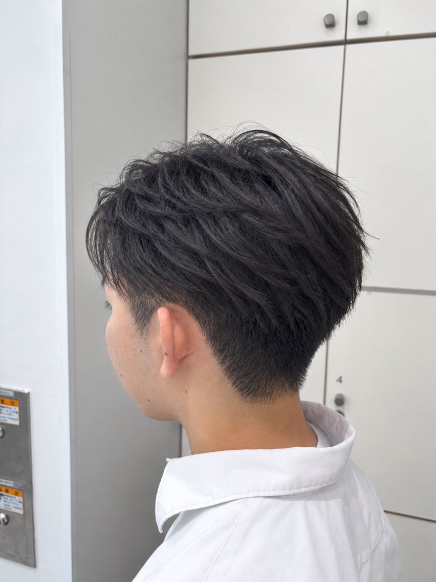 メンズ フェザーパーマ メンズパーマ カット パーマ 🥀横浜西口🥀 川﨑和希のヘアスタイル