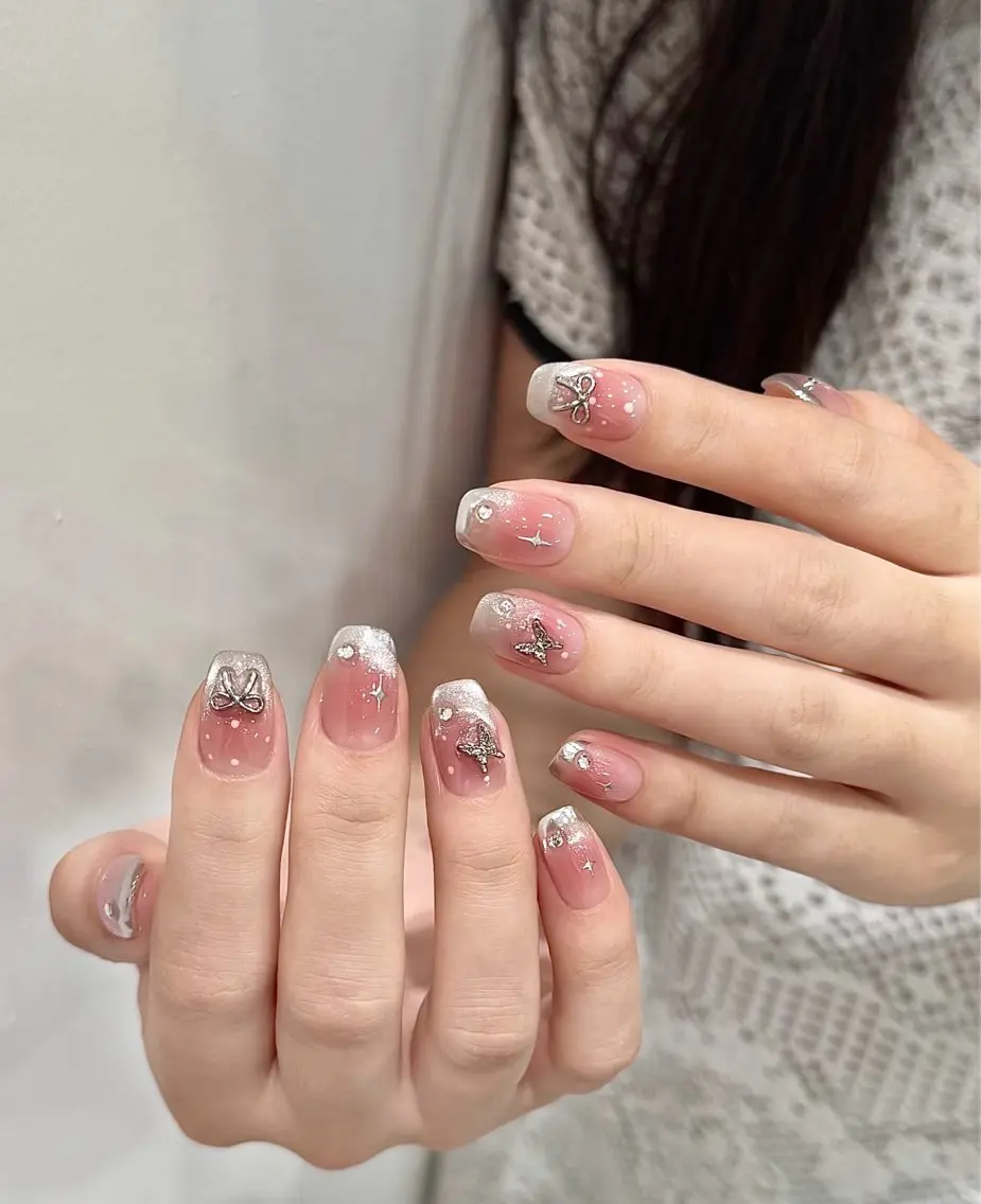 ネイル アートネイル フレンチネイル マグネットネイル ミラーネイル オフィスネイル ハンドネイル Blossom nail_研修のネイルデザイン