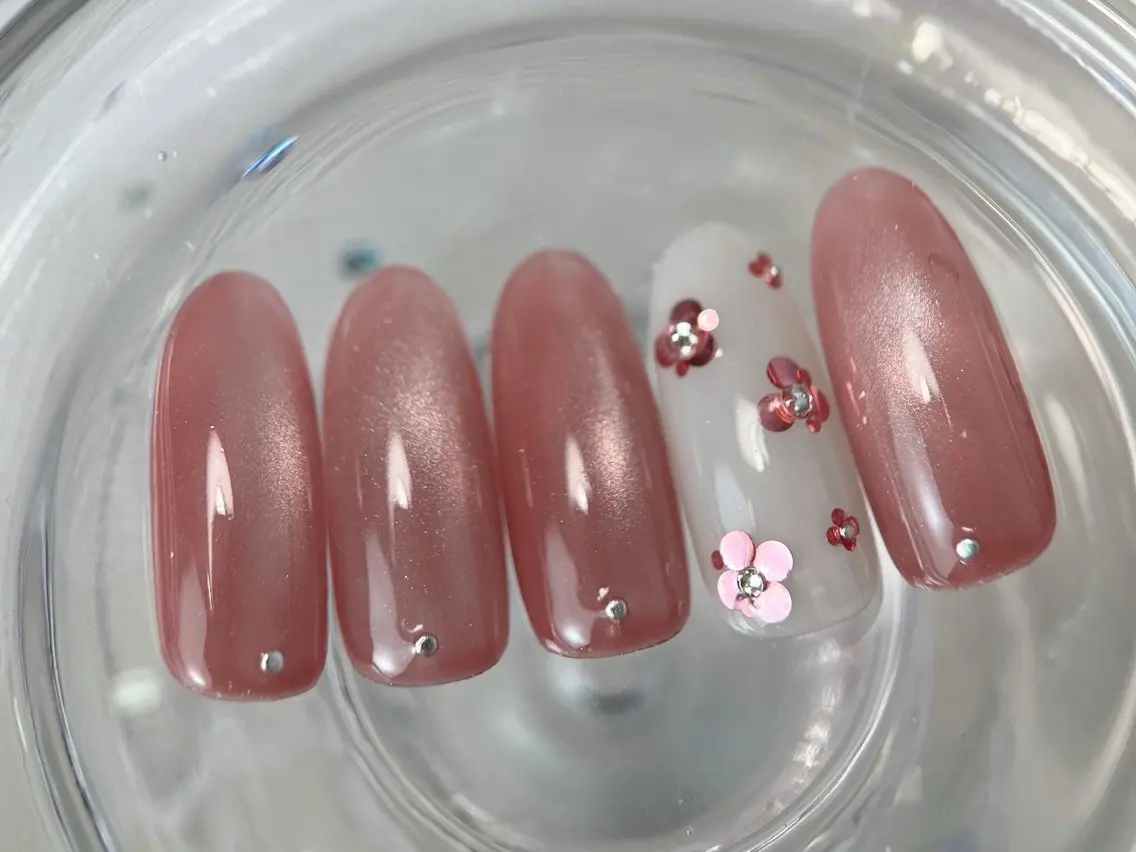ネイル フットネイル ジェルネイル 韓国ネイル マグネットネイル シンプルネイル ハンドネイル nail salon Lauleaのネイルデザイン