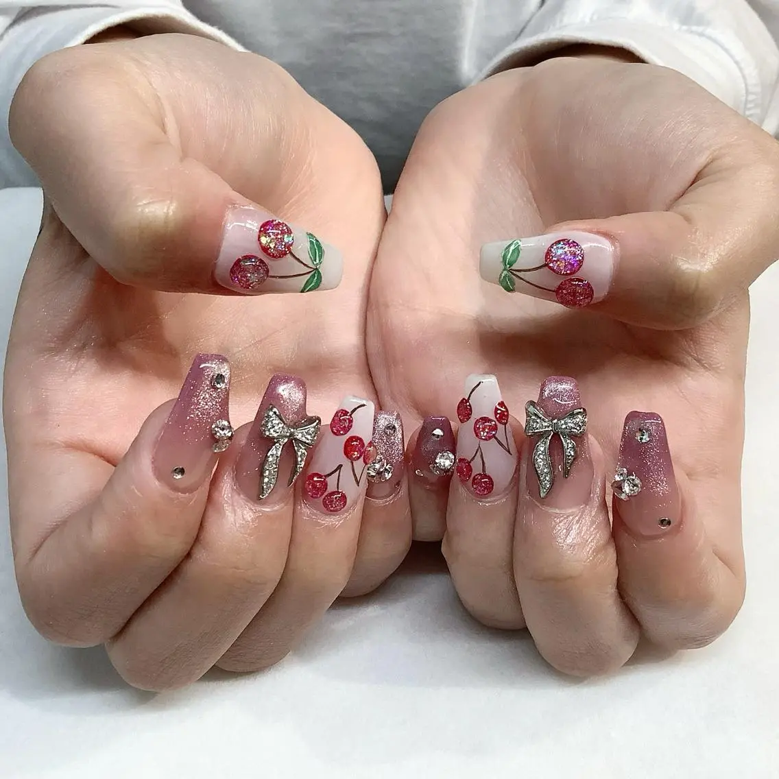 ネイル ハンドネイル 💎🐰 saki. m 🐰💎のネイルデザイン