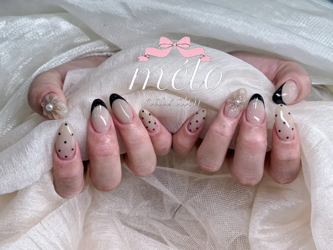 ネイル ハンドネイル 𝒦𝐸𝐼𝒩𝒜 ♡のネイルデザイン