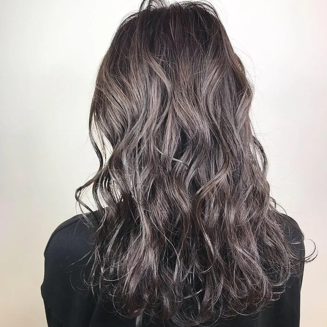 カラー ロング ヘアカラー トリートメント デザインカラー Lienのヘアスタイル