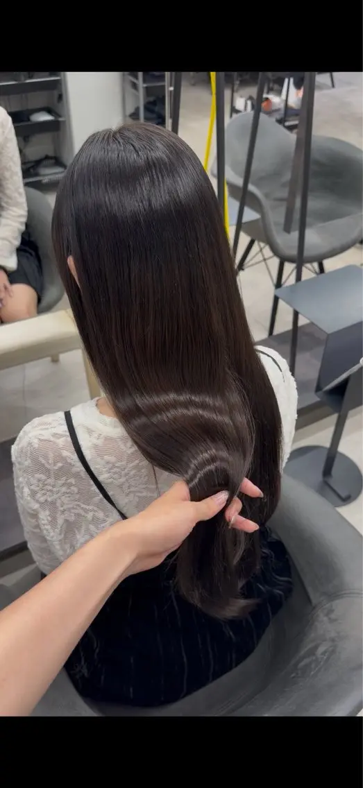 ロング カラー ダークグレー ダークグレージュ グレージュ 髪質改善 ヘアカラー 艶カラー/美髪🤍 宮良かいり/渋谷のヘアスタイル