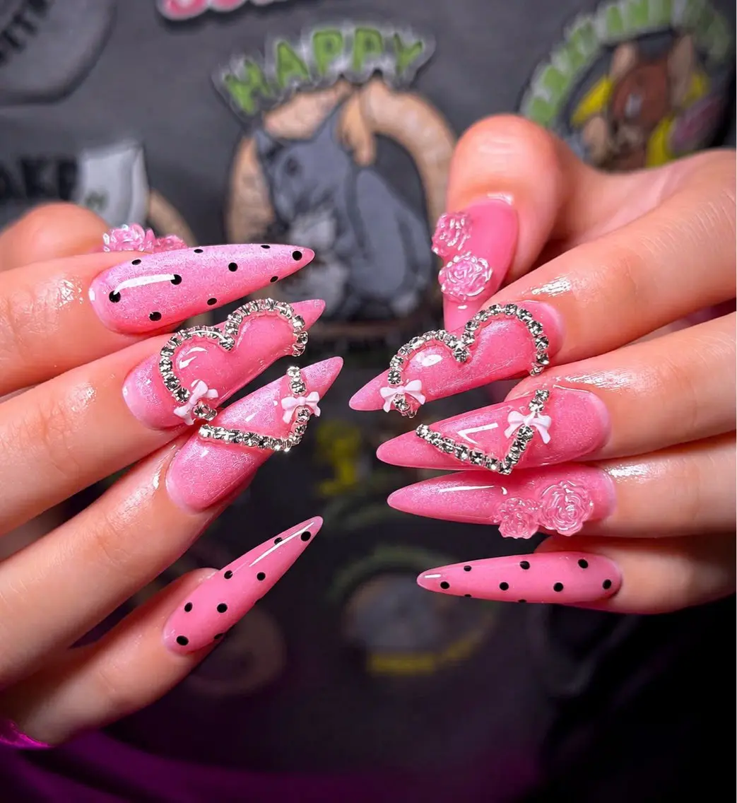 ハンドネイル Noél_ Rikiのネイルデザイン