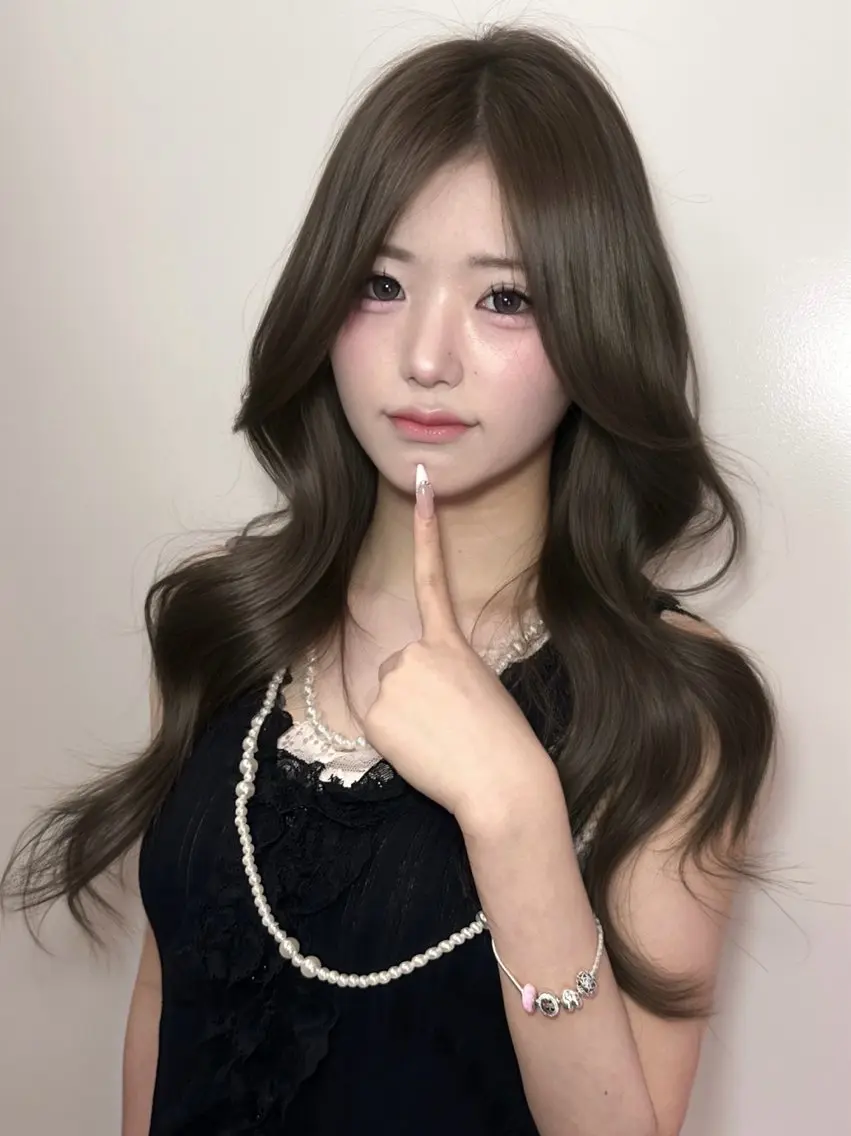 ロング カラー ヘアカラー ヘアセット 上品モテヘア🩶 karen🩶のヘアスタイル