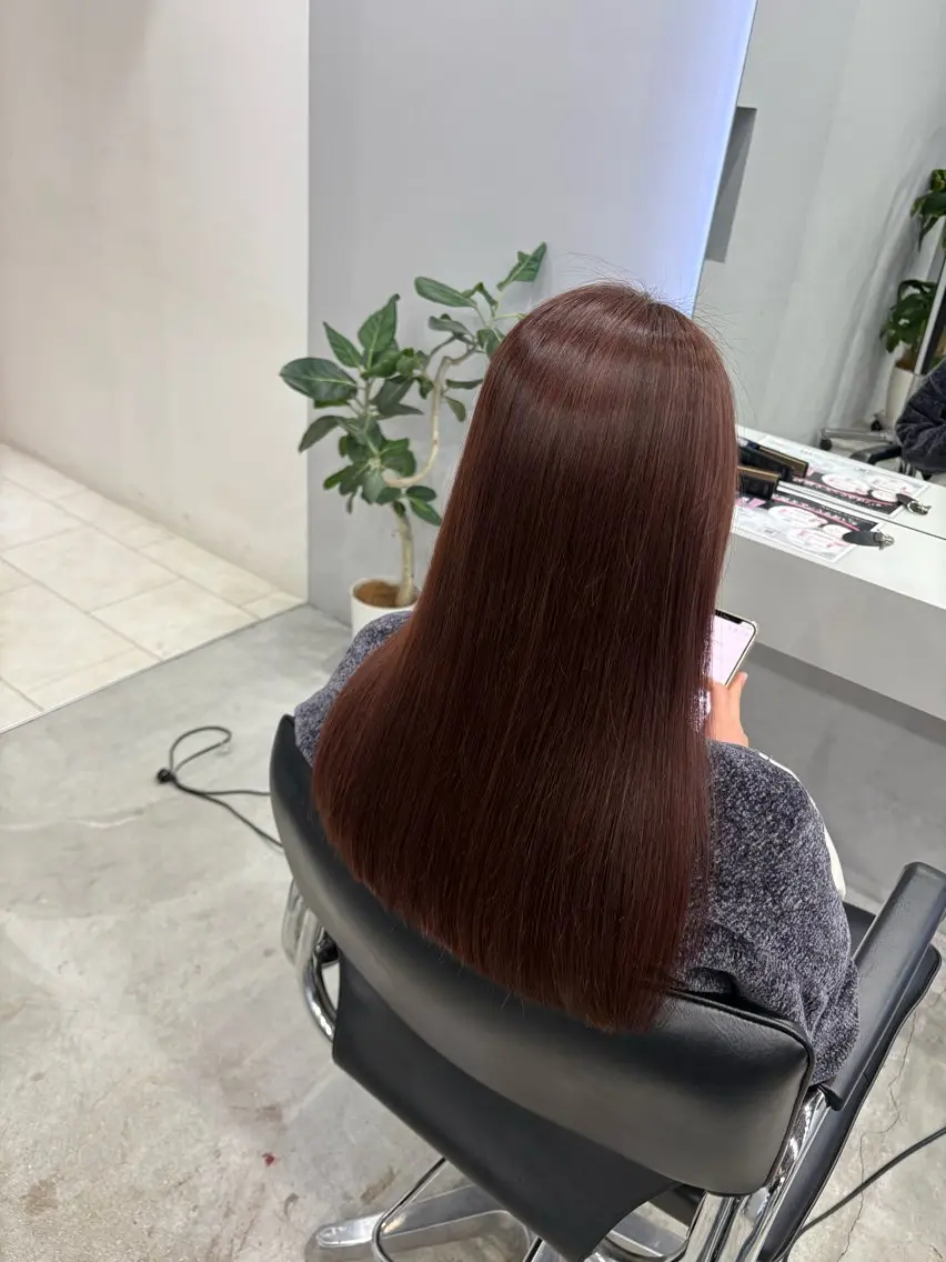 ロング ピンクブラウン 南桑 由芽のヘアスタイル