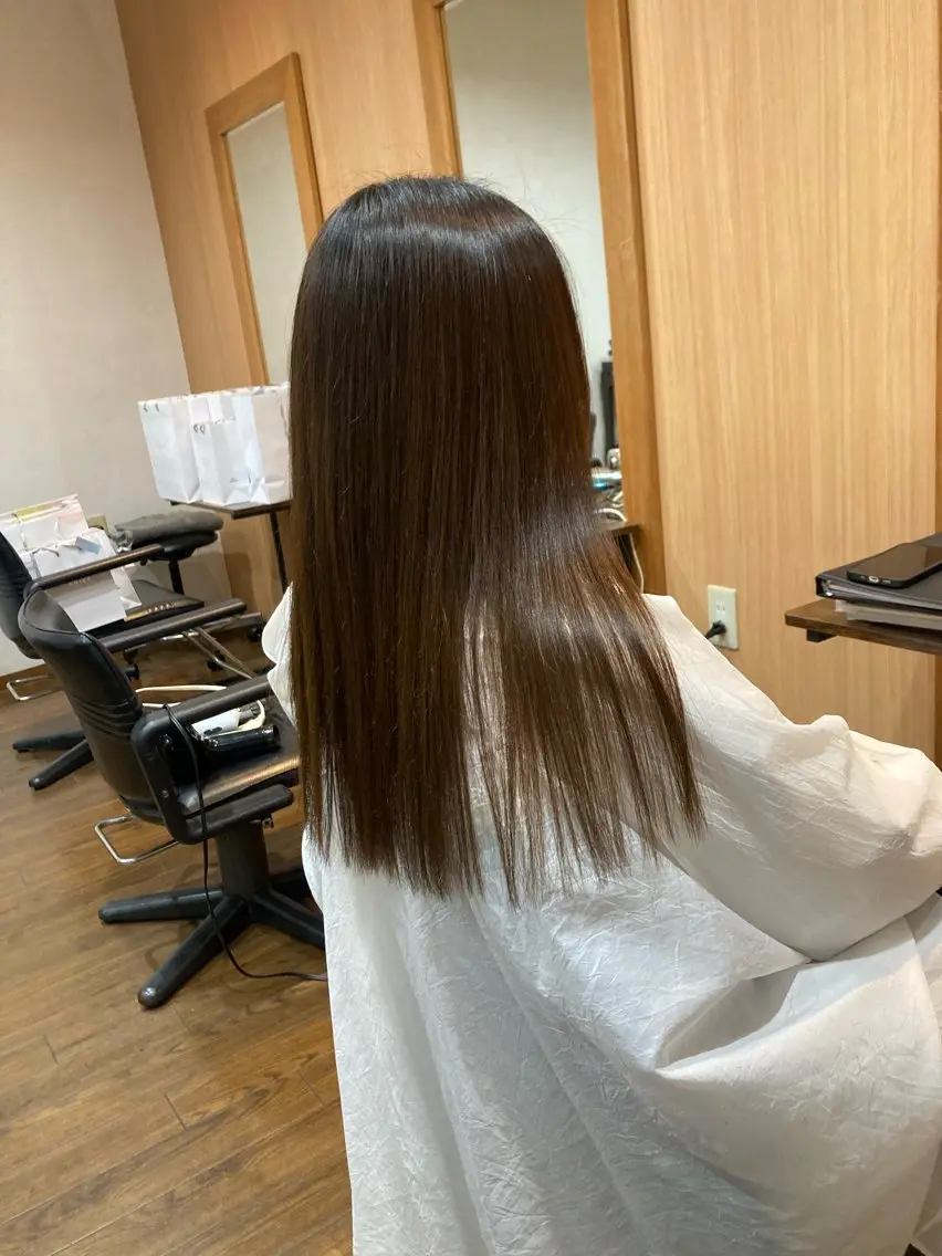 MOLLA ✂️辻桃加のヘアスタイル