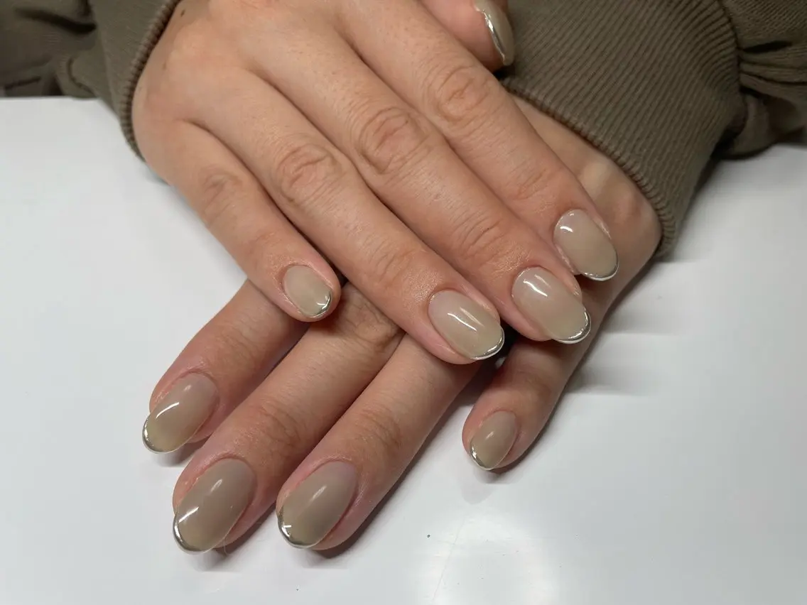 ネイル ミラーネイル ハンドネイル ネイルサロン Purimaのネイルデザイン