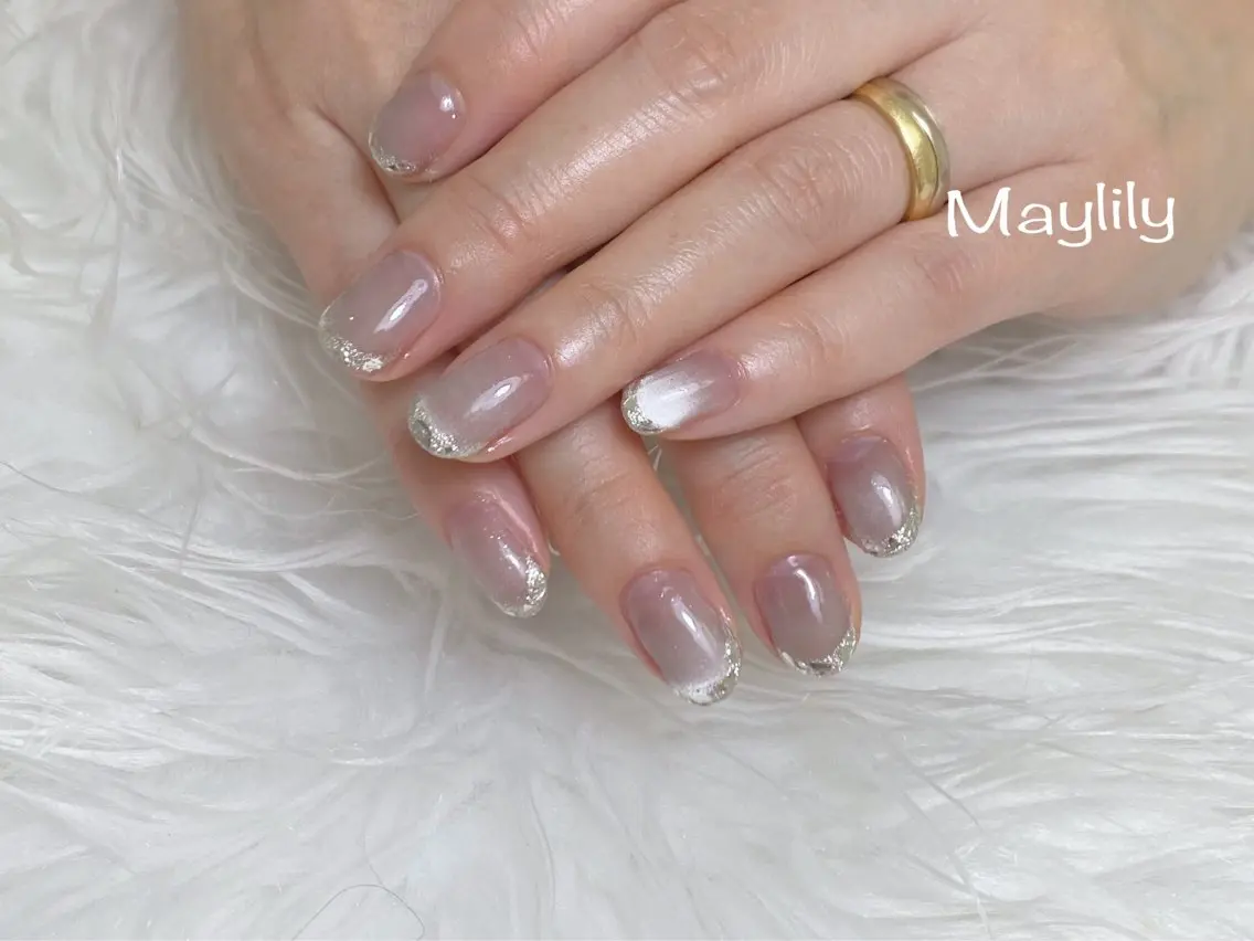 ネイル フレンチネイル ガラスフレンチ マグネットネイル 持ち込み ハンドネイル Nail salon Maylilyのネイルデザイン