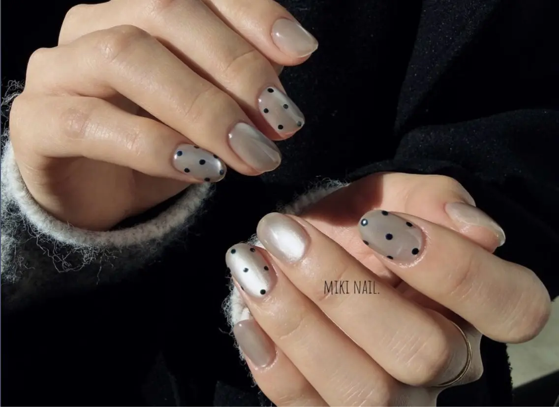 ネイル ハンドネイル Liora nail 🌙nanamiのネイルデザイン