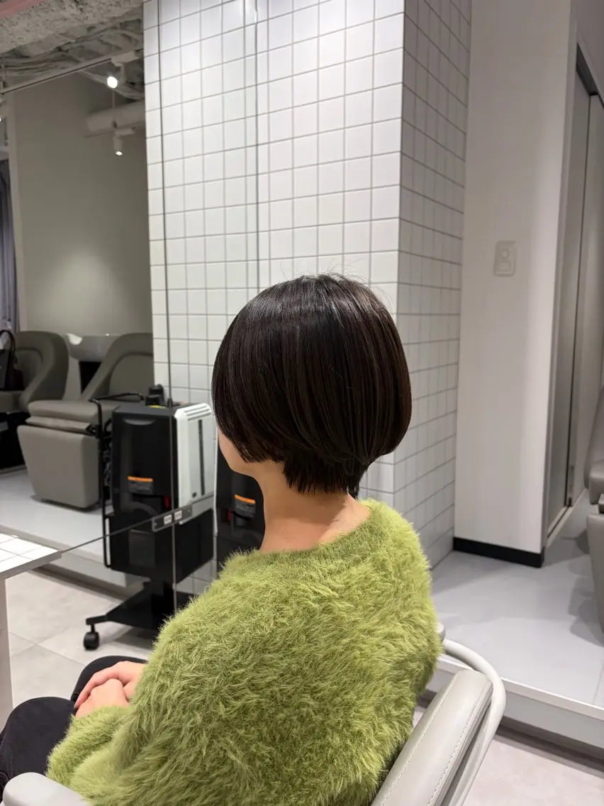ショート ショートボブ ボブ ショートヘア レイヤー♡ 石川優奈のヘアスタイル