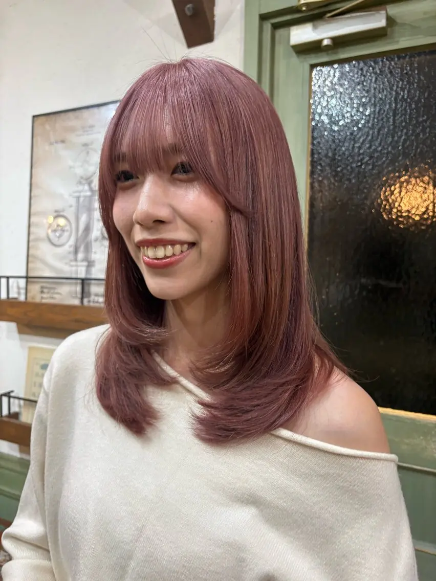 セミロング ヘアカラー 垣副 温飛のヘアスタイル