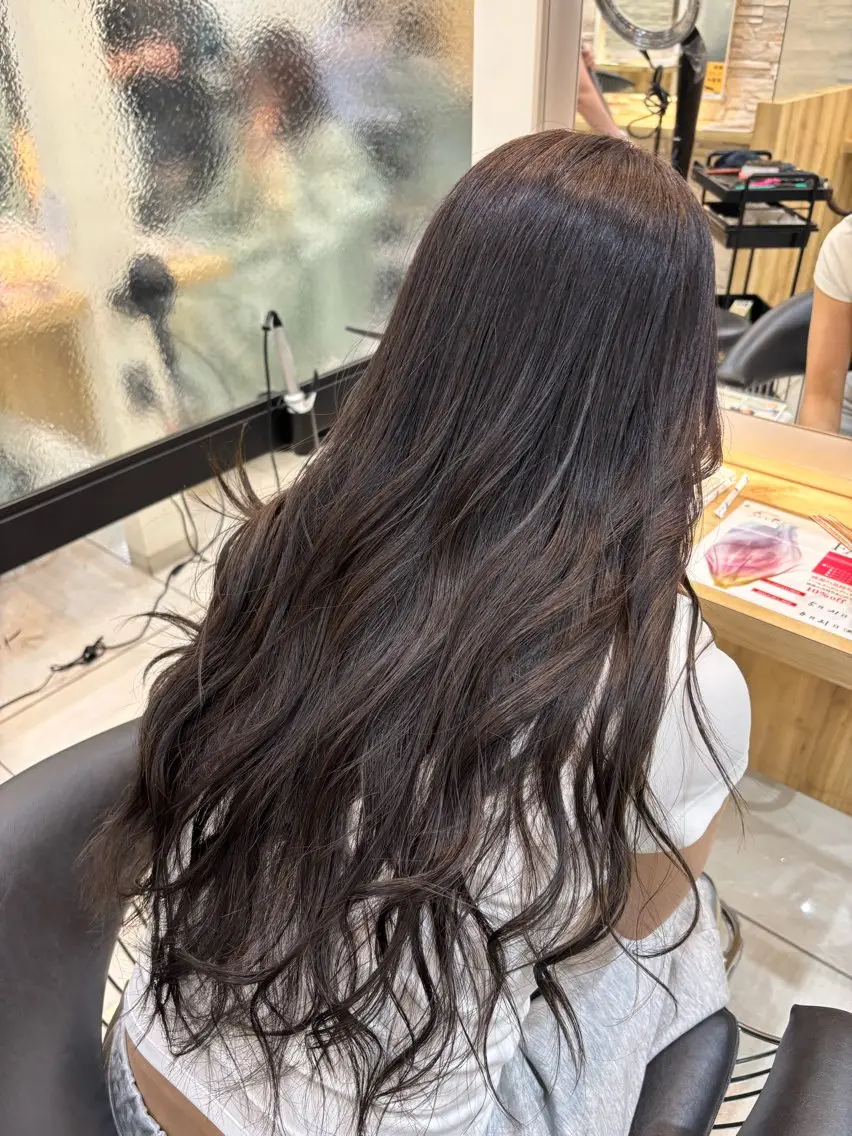 似合わせカット＋艶イルミナカラー＋2トリートメント🍒の写真