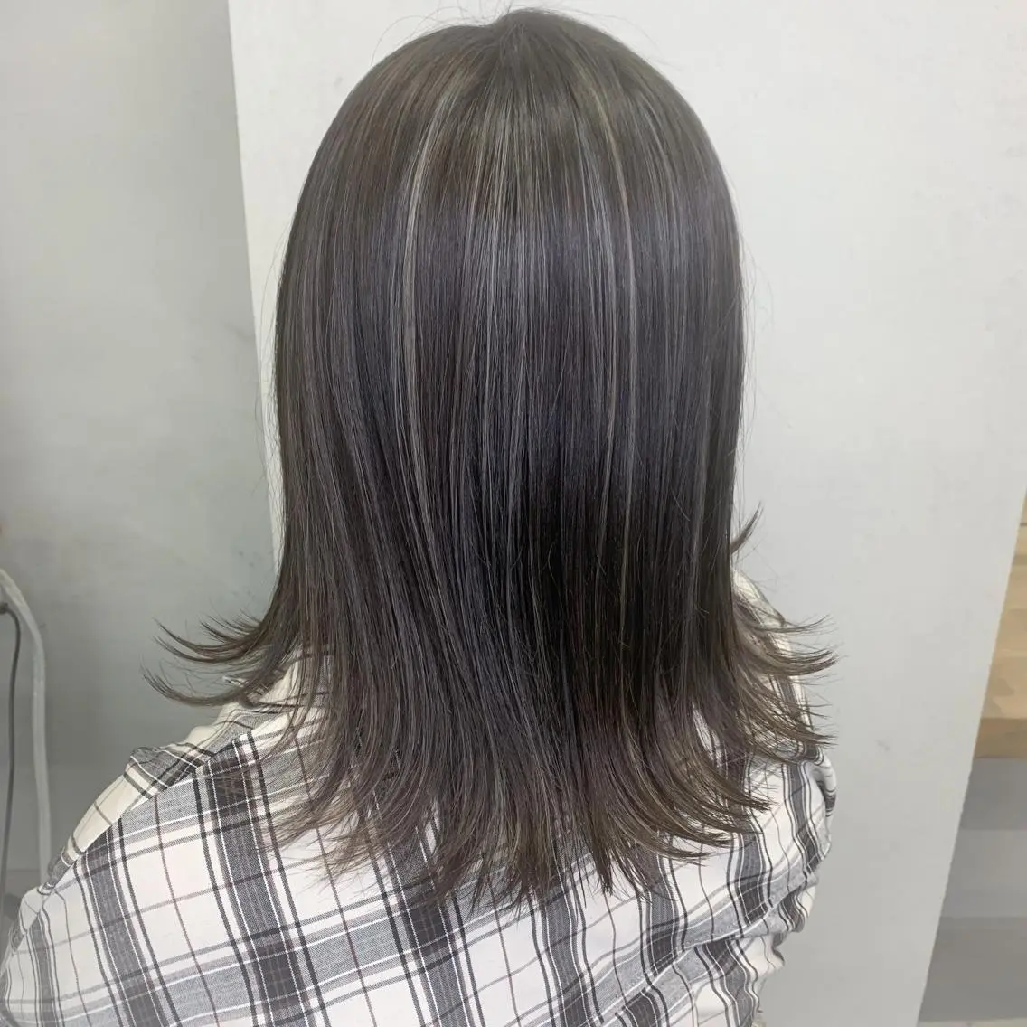 ミディアム カラー ヘアカラー トリートメント 難波 茜のヘアスタイル