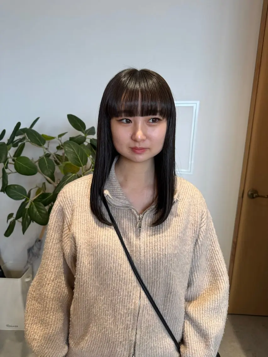 【抜け感でます 🌷】顔周り似合わせカット + 透明感カラー + トリートメント(ロング料金あり)の写真