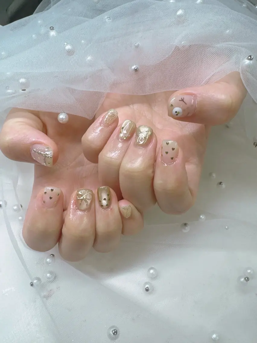 ネイル フレンチネイル ジェルネイル ガラスフレンチ キラキラネイル パラジェル ハンドネイル Queeens nailのネイルデザイン