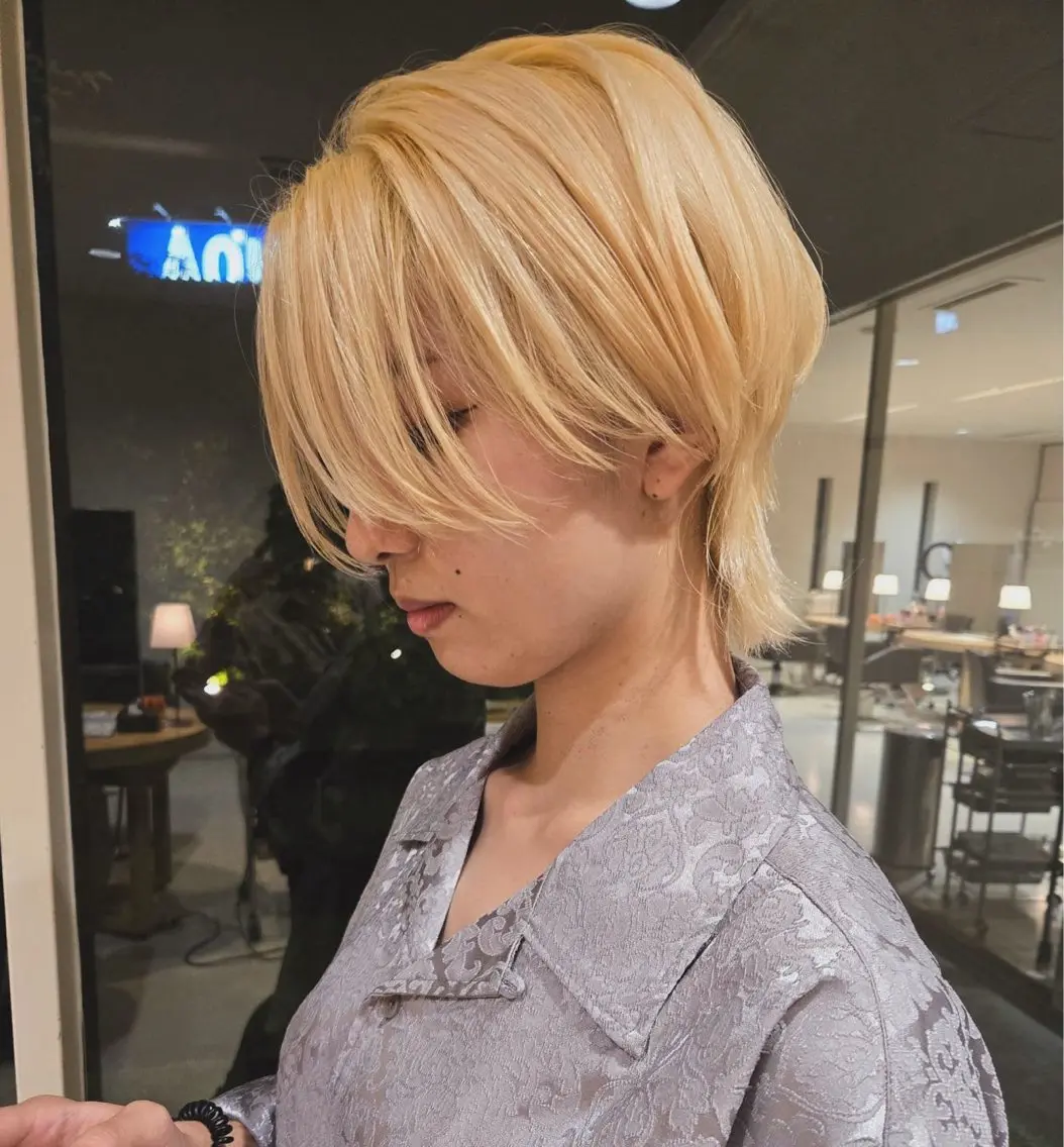ショート カラー 本間 良のヘアスタイル