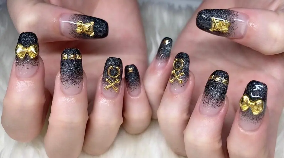ネイル 長さ出し ジェルネイル 卒業式 韓国ネイル マグネットネイル ハンドネイル Nail&eye Belire 新宿のネイルデザイン