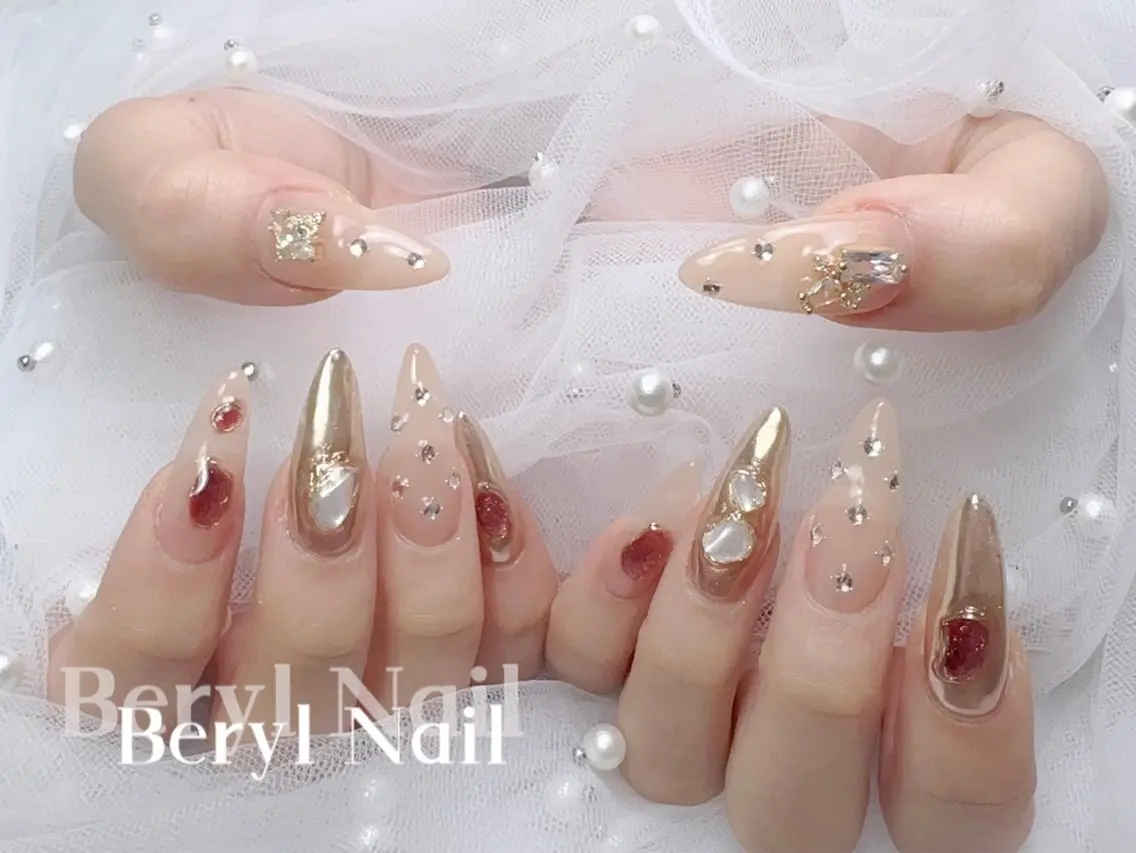 ロング Beryl Nail 新大久保のネイルデザイン