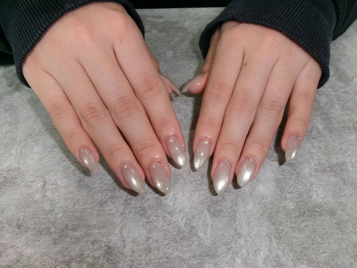 ネイル en.nail⭐︎ 丹波橋のネイルデザイン