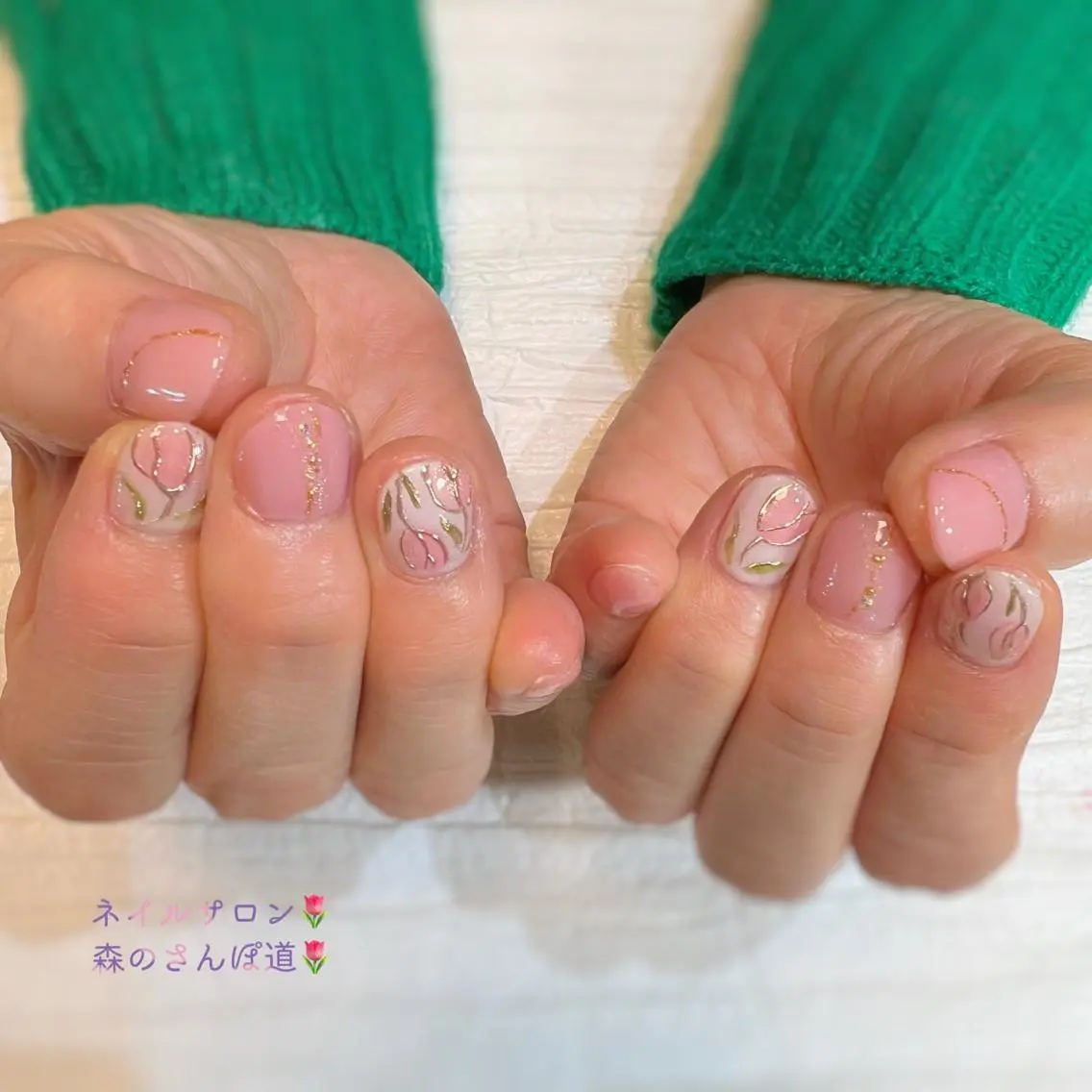 ネイル ハンドネイル ショートネイル 森のさんぽ道のネイルデザイン