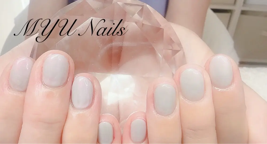 ネイル ジェルネイル 持ち込み ワンカラーネイル パラジェル ニュアンスネイル🌈 MYU Nailsのネイルデザイン