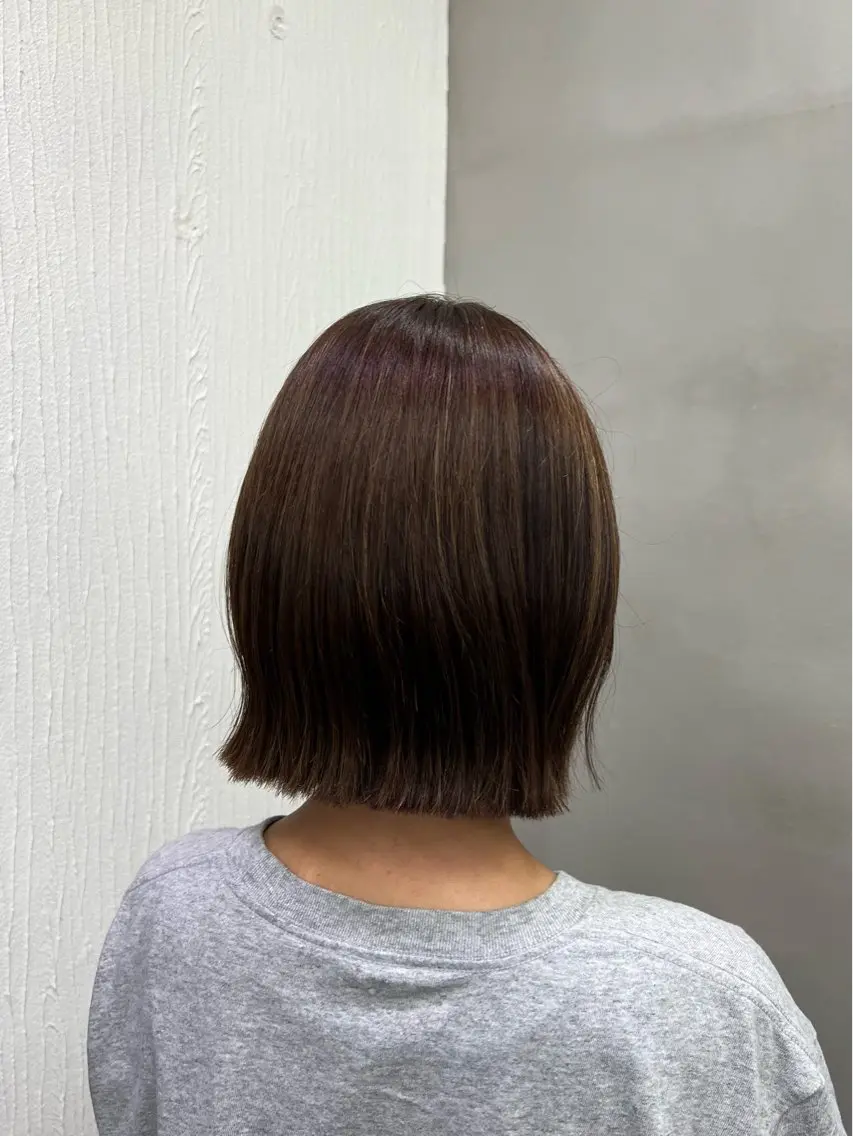 ミディアム ボブ 外ハネヘア 中山 琴葉のヘアスタイル