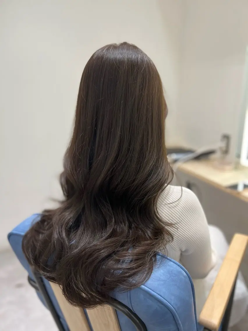 ロング SOYON AYAKAのヘアスタイル