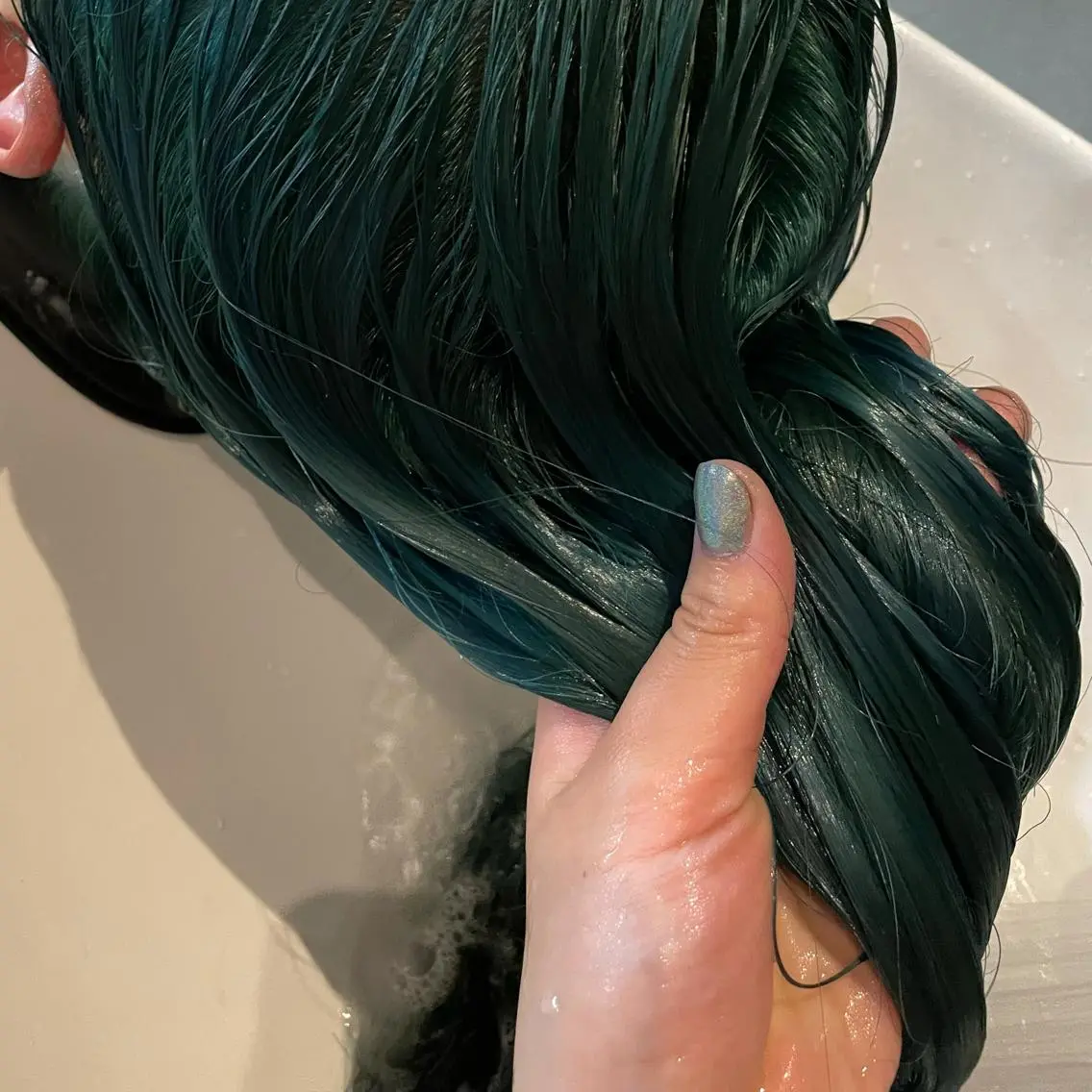 ロング カラー くびれレイヤー/艶 カラー　MADOKAのヘアスタイル