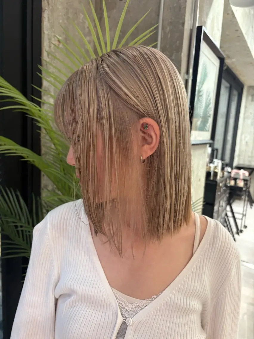 ミディアム カラー ヘアカラー KAEDE🌺Wカ ラー/ホワイトカラーのヘアスタイル
