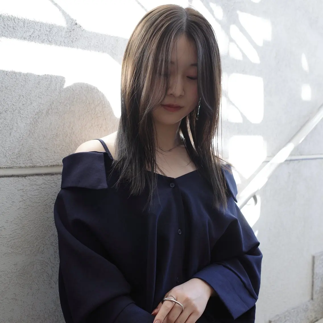ミディアム カラー ボブレイヤー ミディアムレイヤー 透明感カラー グレージュ オリーブカラー nonoka オリーブ/レイヤーのヘアスタイル