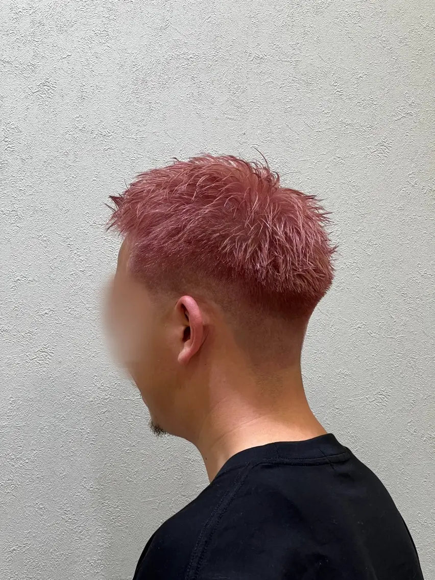 カラー メンズ メンズブリーチ ブリーチ ピンクカラー カット ヘアカラー トリートメント 山口 玖瑠美のヘアスタイル