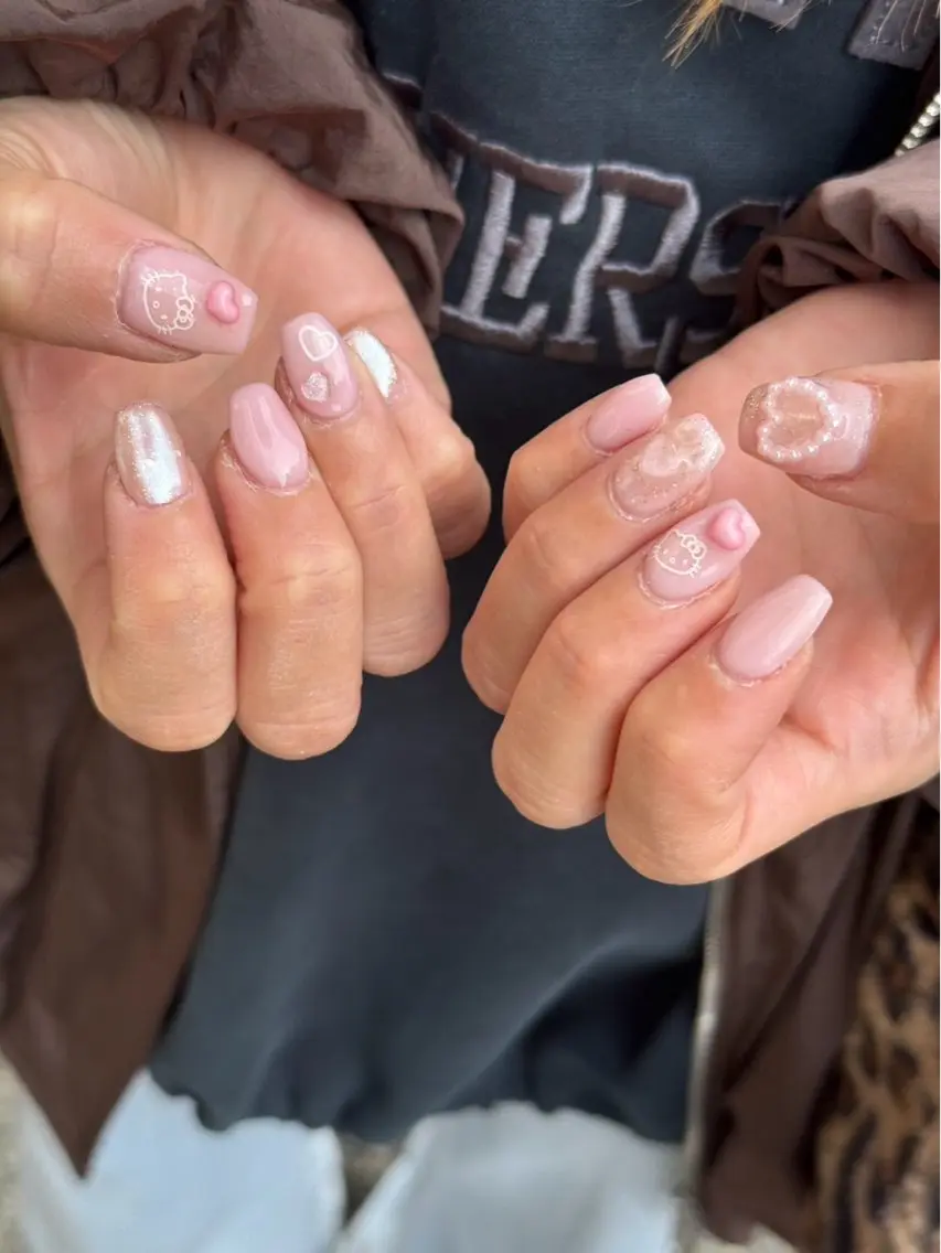 ネイル ハンドネイル LAVISH momoneのネイルデザイン