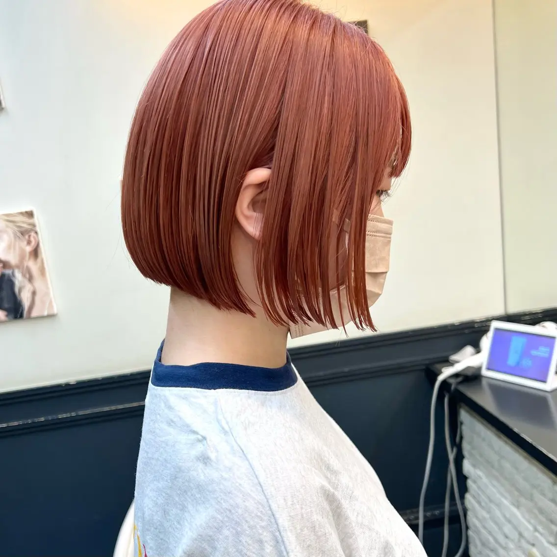ショート カラー 切りっぱなしボブ オレンジ レッドカラー ボブ 大久保 佳那のヘアスタイル