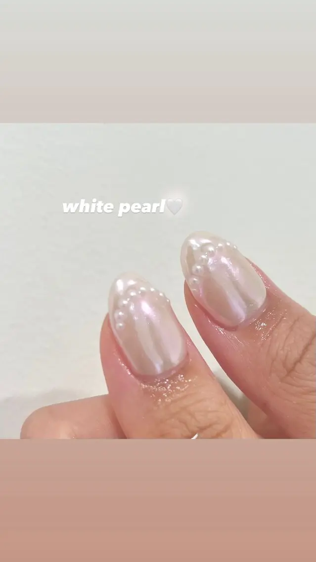 ネイル ピンク ホワイト 🎀チーク/ちゅるん 🫧chisa🎀のネイルデザイン