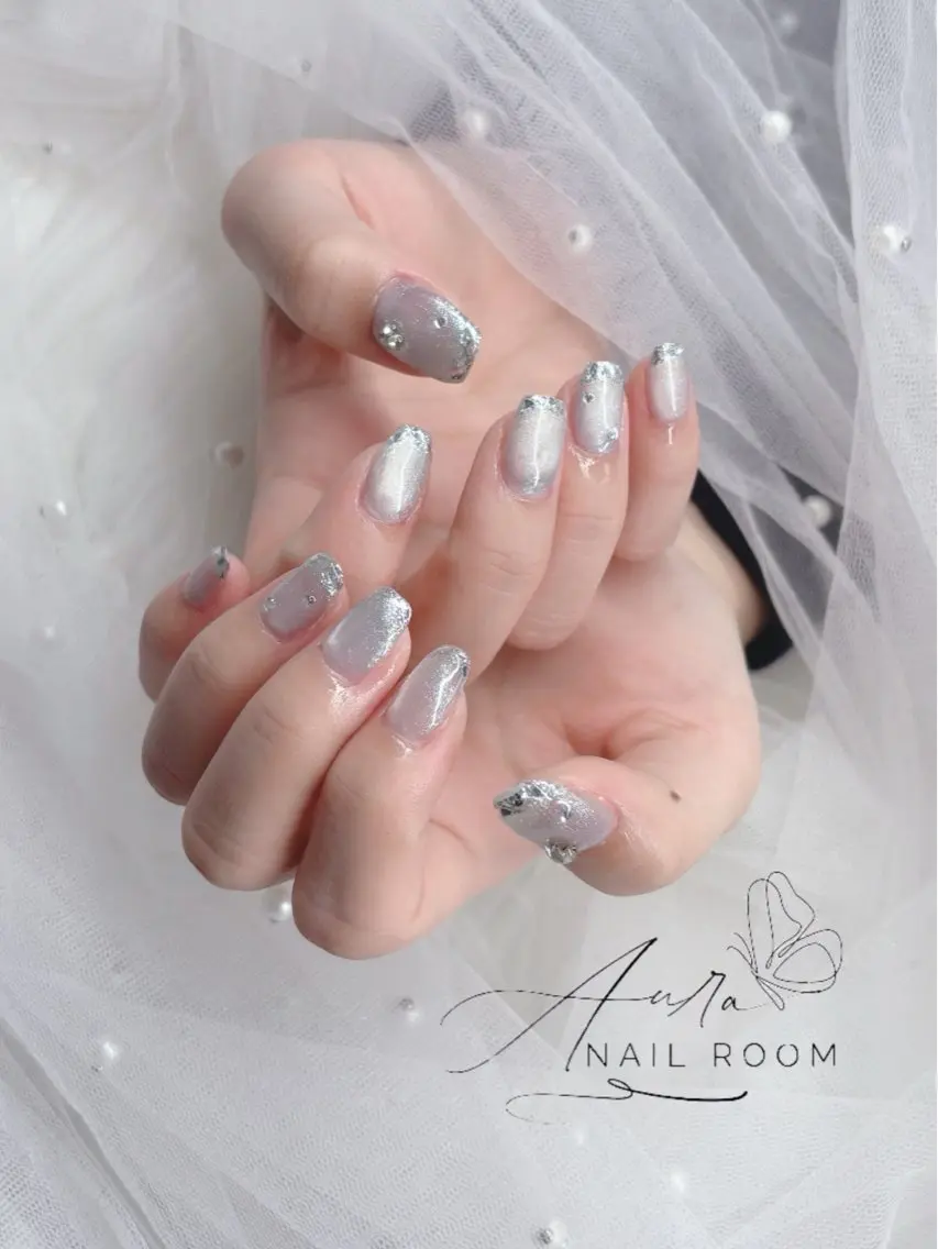 ネイル フレンチネイル ガラスフレンチ Aura Nail Roomのネイルデザイン