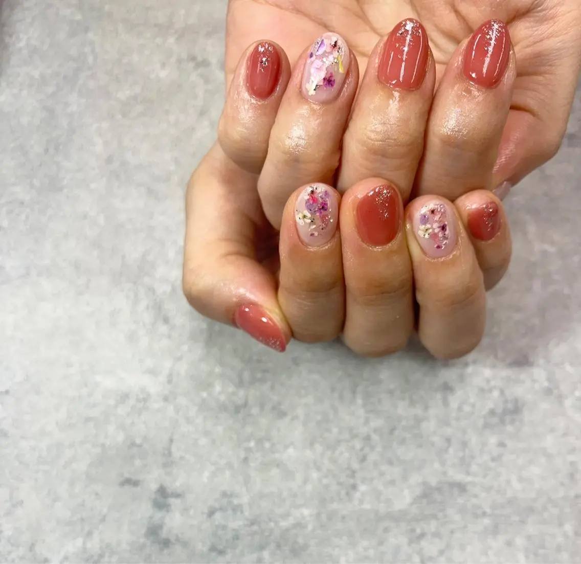 ネイル アートネイル フラワーネイル フレンチネイル ジェルネイル ガラスフレンチ ハンドネイル ハンドケア FASTNAIL PLUS 新宿店のネイルデザイン