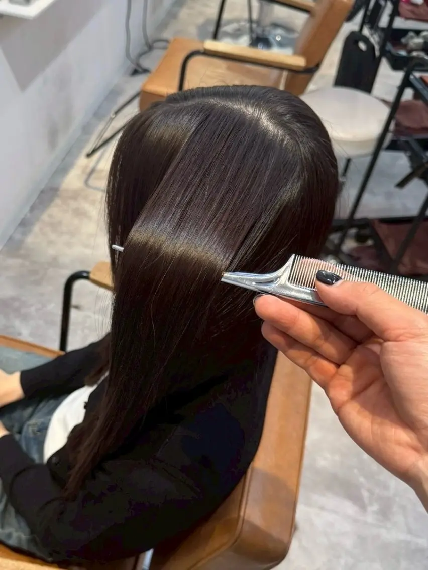 【ミニモ限定🫶🏻】髪質改善ストレート🌟🩵サラ艶ヘアにしたい方必見💡リペアトリートメント付き🪄の写真