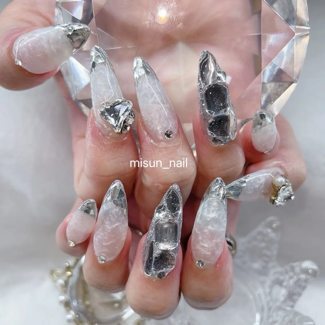 ネイル アートネイル オーロラネイル チークネイル 長さ出し フラッシュネイル misun_ nailのネイルデザイン