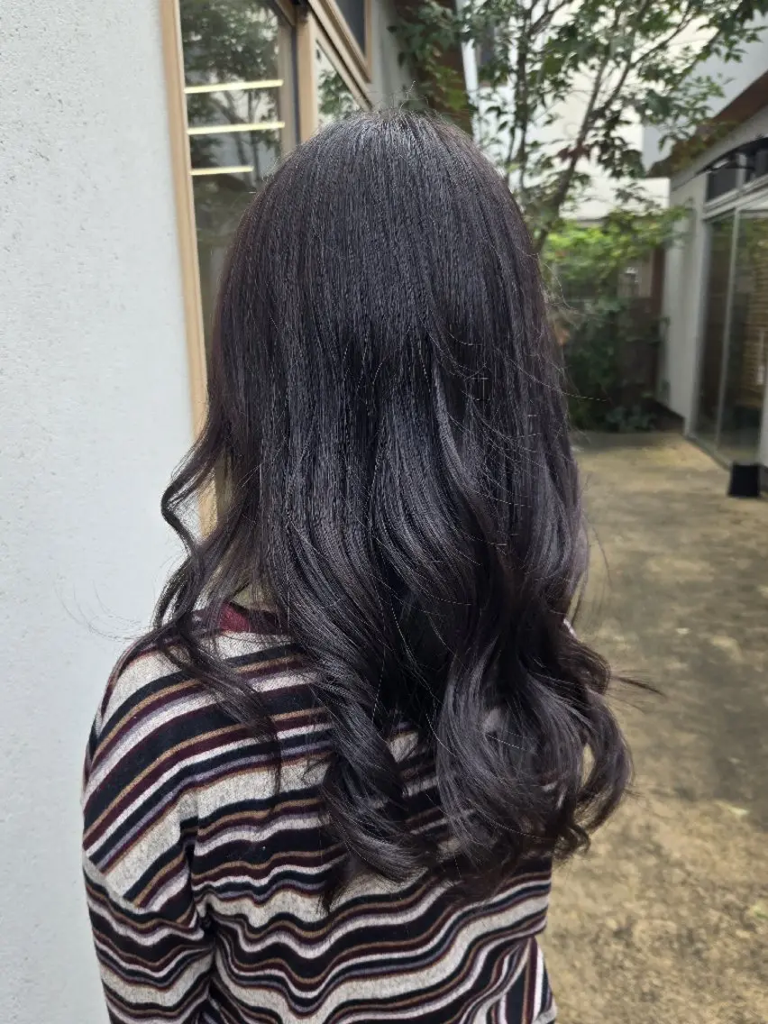 ロング カラー 透明感カラー カット ヘアカラー トリートメント 小峯 瑞貴のヘアスタイル