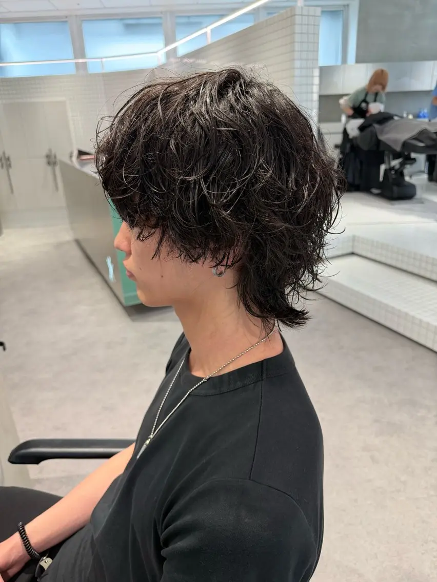 ミディアム カラー パーマ メンズ カット ヘアカラー パーマ トリートメント 濵本 海斗のヘアスタイル